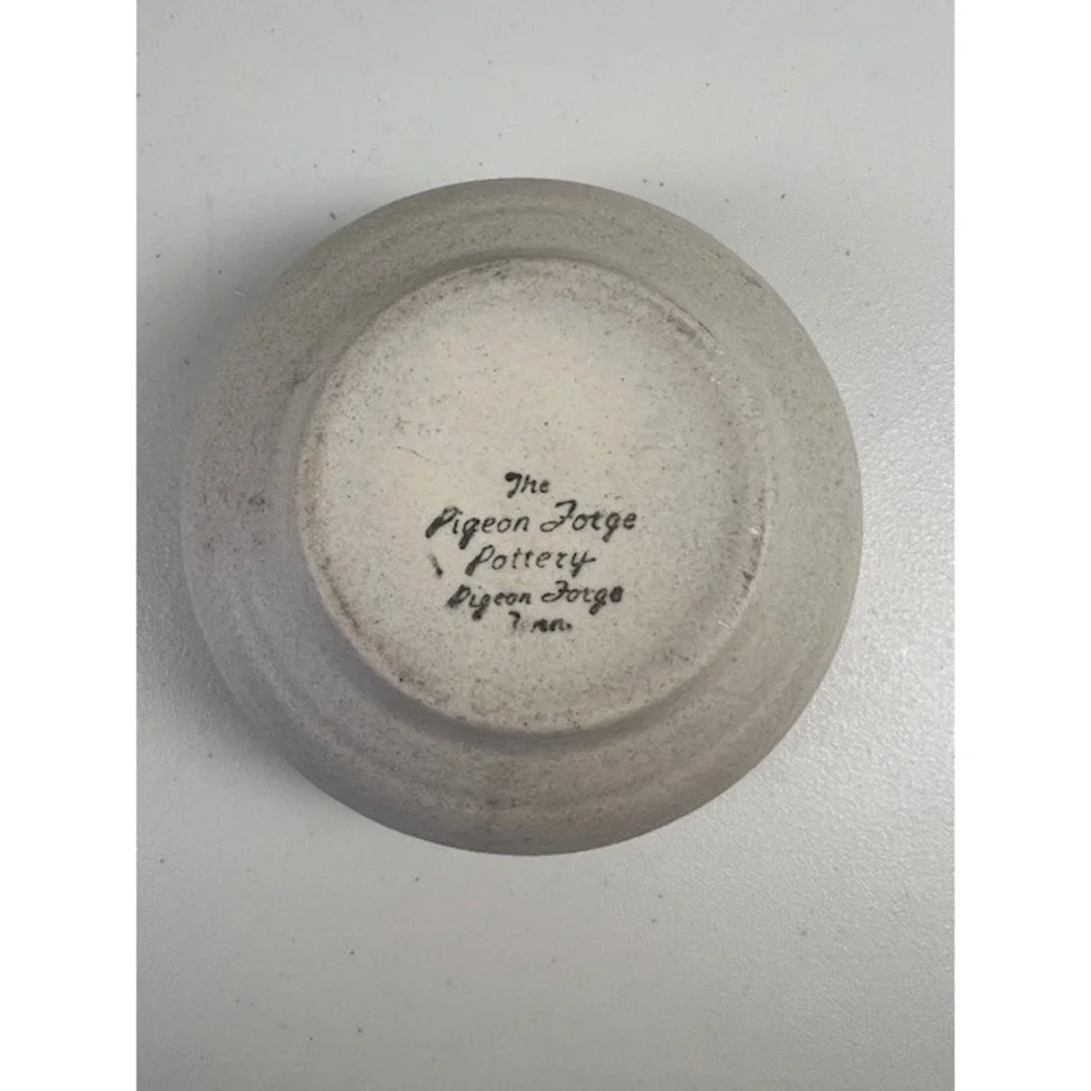 Pigeon Forge Pottery Dogwood Floral Round Bowl Tan Yellow Vintage Tennessee 4.5